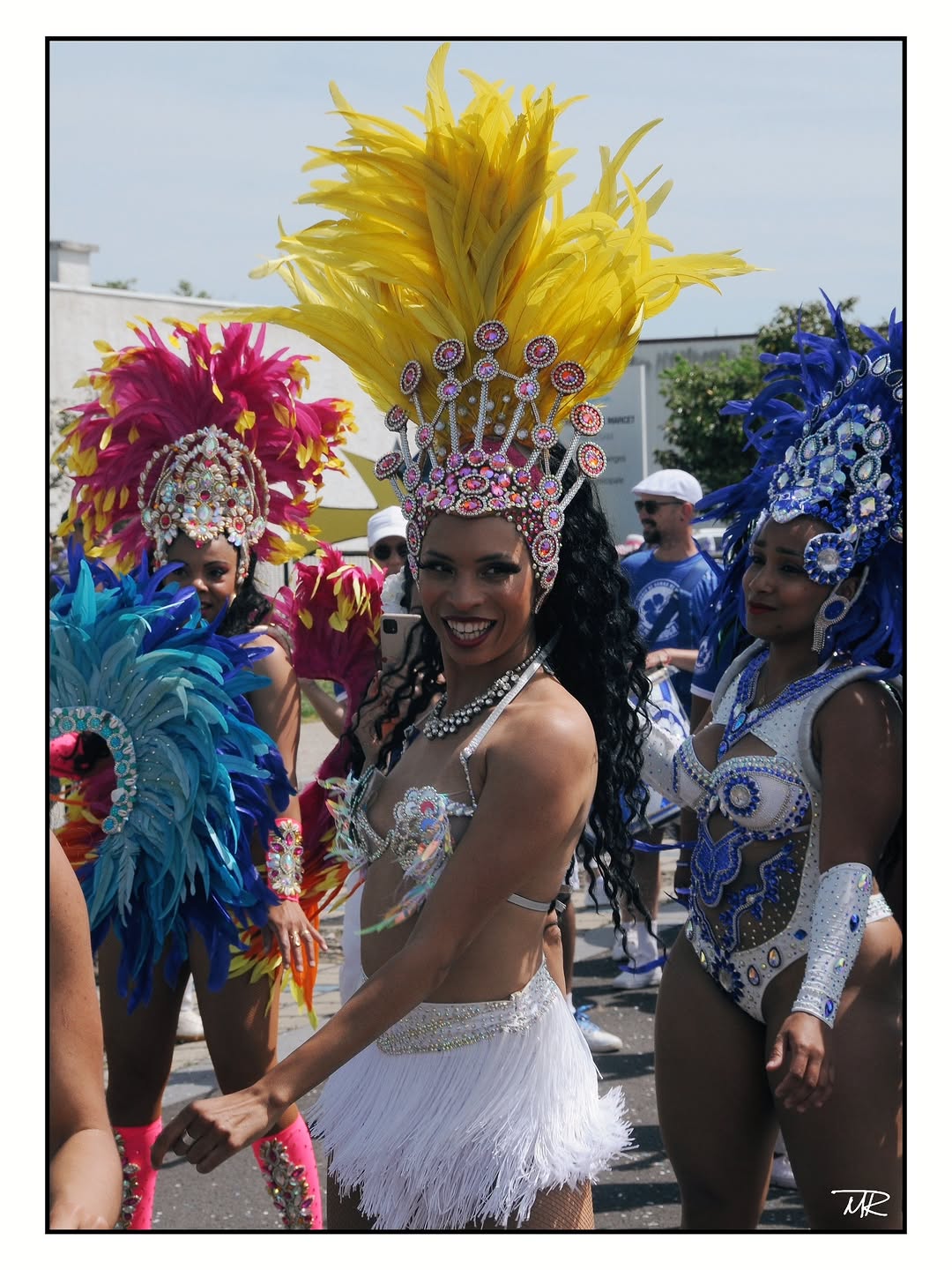 Un après-midi sous le soleil de Bouguenais ☀️
Les percussionnistes et danseuses de Flor Carioca étaient ravis d'animer en samba les rues de Bouguenais pour le carnaval 🎉 
Merci au Comitedesfetes Boug