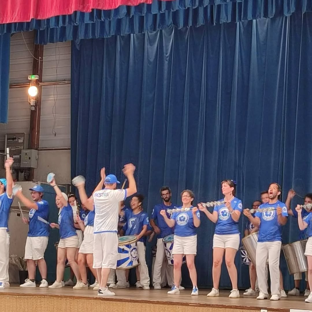 Un retour très ensoleillé 🌞 sur notre prestation les 24 et 25 mai 2026 à la Fête des fleurs de Saint-Macaire-en-Mauges !!

Merci pour l'accueil Comité des Fêtes De Saint Macaire En Mauges 🥳🎶🥁😎